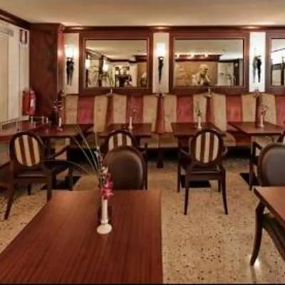Victoria Letterario Otel 4*