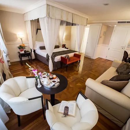 ビクトリア レッテラリオ トリエステ