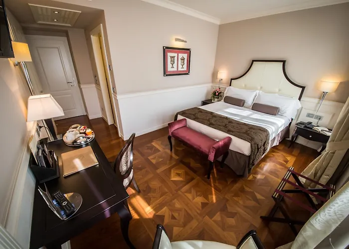 Victoria Letterario 4* Triest